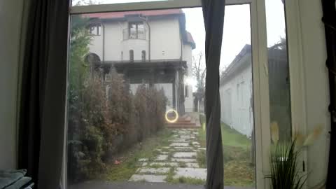 Selena online show from 12, 1, 2025