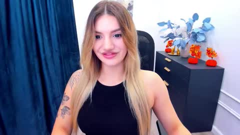 selenaemoore online show from 13, 10, 2025