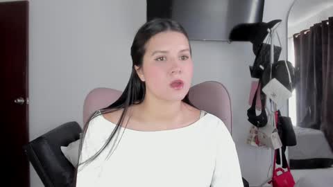 Alejandra  online show from 1, 4, 2026