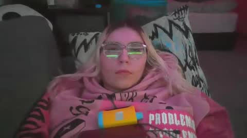 Snapshot of selenebaby chatting on 26, 12, 2024 Selene online show from 26, 12, 2024