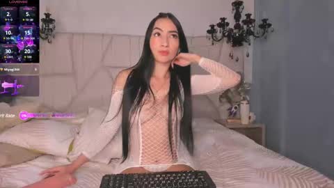 Selenee online show from 8, 3, 2025