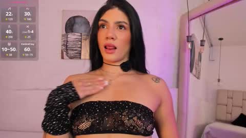 Snapshot of selenem_ chatting on 19, 9, 2025 Selene online show from 19, 9, 2025