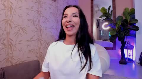 Snapshot of selenenorth chatting on 20, 5, 2026 selenenorth online show from 20, 5, 2026