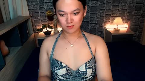 Snapshot of selenesantiago chatting on 2, 1, 2025 joan online show from 2, 1, 2025