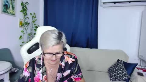 Selenna online show from 12, 1, 2026