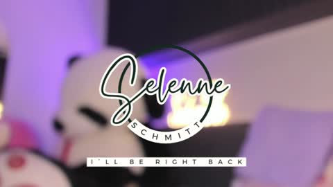 Snapshot of selenne_schmitt chatting on 7, 1, 2025 Selenne online show from 7, 1, 2025