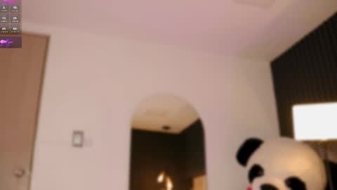 Snapshot of selenne_schmitt chatting on 18, 10, 2025 Selenne online show from 18, 10, 2025