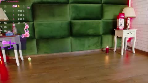 Selen online show from 5, 12, 2025