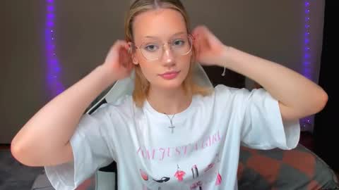 Simon and Alice online show from 13, 9, 2025