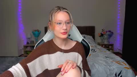 Simon and Alice online show from 21, 9, 2025