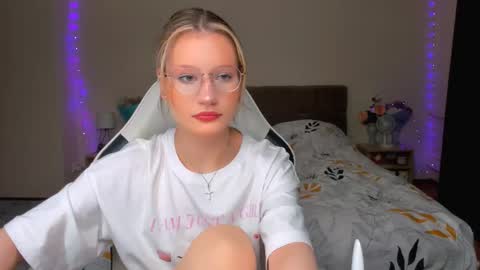 Simon and Alice online show from 23, 9, 2025