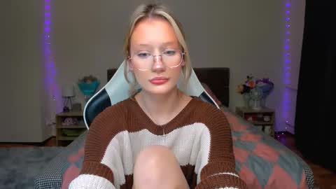 Simon and Alice online show from 8, 10, 2025