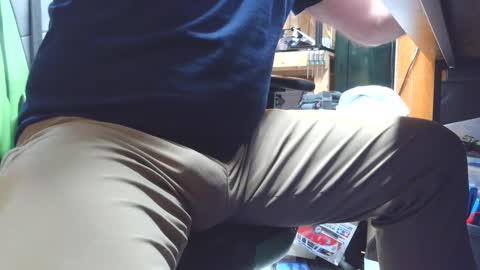 Snapshot of selfpound chatting on 9, 10, 2025 selfpound online show from 9, 10, 2025