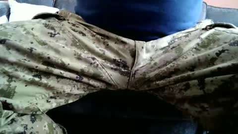 Snapshot of selfpound chatting on 8, 4, 2026 selfpound online show from 8, 4, 2026