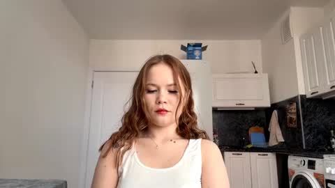 Lily online show from 28, 6, 2026