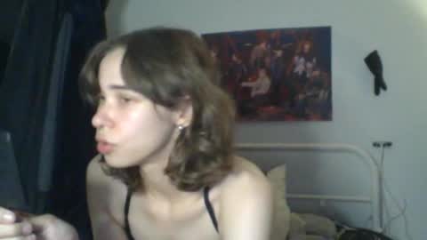 goddess esme  online show from 14, 9, 2025