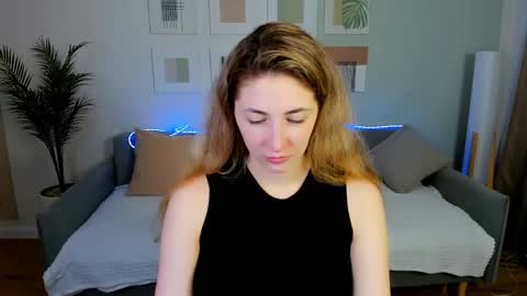 sensitiveheartt online show from 19, 4, 2026