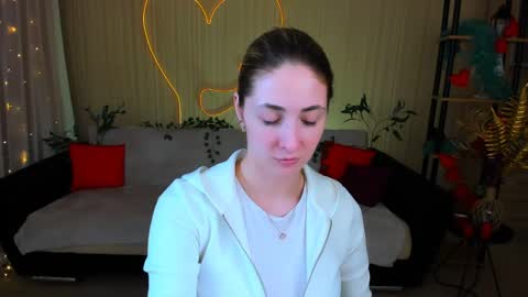 Snapshot of sensitiveheartt chatting on 15, 5, 2026 sensitiveheartt online show from 15, 5, 2026