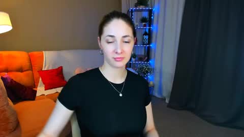 Snapshot of sensitiveheartt chatting on 16, 5, 2026 sensitiveheartt online show from 16, 5, 2026