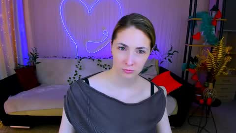 Snapshot of sensitiveheartt chatting on 22, 5, 2026 sensitiveheartt online show from 22, 5, 2026
