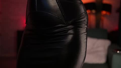 Snapshot of sensual_jassmine chatting on 31, 5, 2026 Jasmine online show from 31, 5, 2026