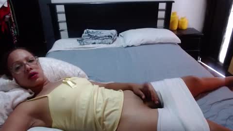 Snapshot of sensual_natalie chatting on 20, 10, 2025 sensual_natalie online show from 20, 10, 2025