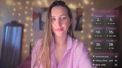 Snapshot of sensual_orchid7 chatting on 17, 9, 2025 Jordan online show from 17, 9, 2025