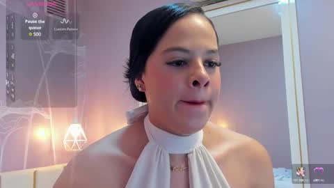 Sophie     online show from 11, 10, 2025
