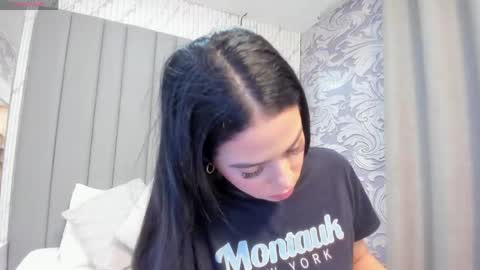 Sophie     online show from 14, 4, 2026