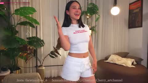 Maria- OF sensual bee online show from 2, 10, 2025