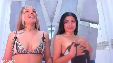 Daniela y Estefany online show from 15, 2, 2026