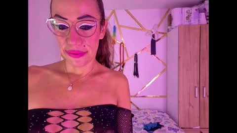 sephorandmonell online show from 30, 4, 2026