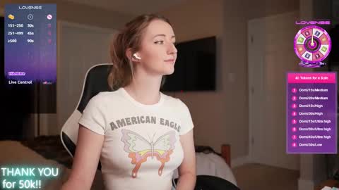 SeraLeeXXX online show from 25, 1, 2025