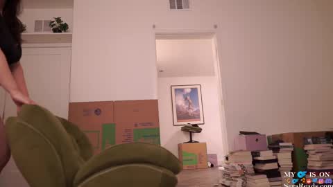 Snapshot of serareads chatting on 23, 2, 2025 SeraReads online show from 23, 2, 2025