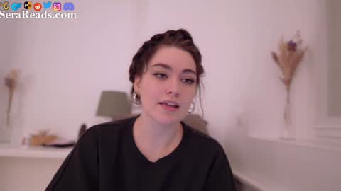 Snapshot of serareads chatting on 8, 3, 2025 SeraReads online show from 8, 3, 2025