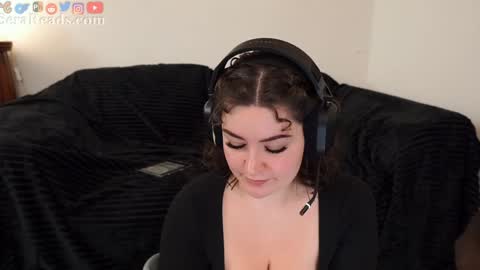 Snapshot of serareads chatting on 1, 12, 2025 SeraReads online show from 1, 12, 2025