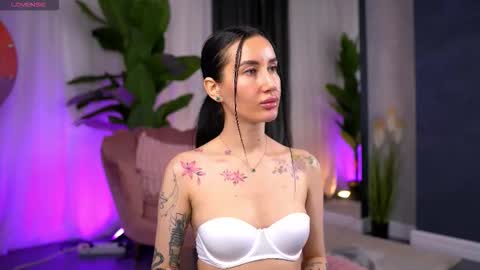 Serena online show from 23, 10, 2025