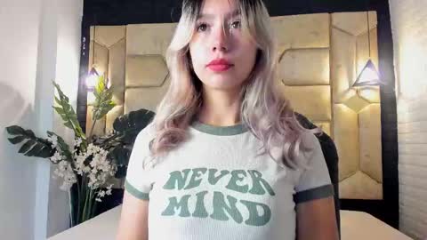 Serene online show from 5, 3, 2026