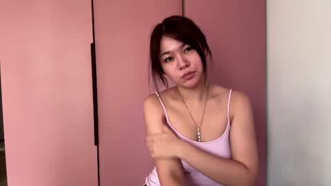 Snapshot of serinafaw chatting on 17, 7, 2026 Mira online show from 17, 7, 2026
