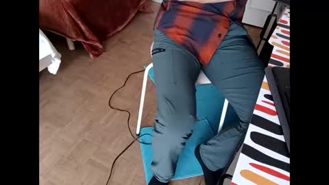 Snapshot of serpenttiin chatting on 2, 11, 2025 serpenttiin online show from 2, 11, 2025