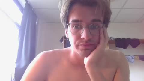 Snapshot of servandomier chatting on 6, 3, 2025 mier online show from 6, 3, 2025