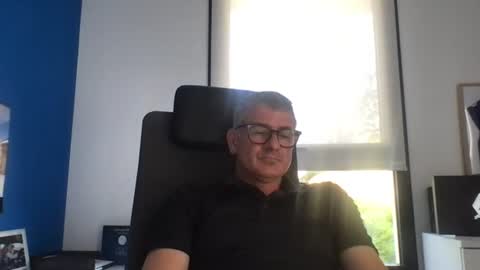Snapshot of sesamechris92 chatting on 31, 7, 2026 sesamechris92 online show from 31, 7, 2026