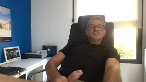 Snapshot of sesamechris92 chatting on 6, 8, 2026 sesamechris92 online show from 6, 8, 2026