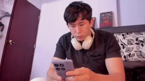 Snapshot of setsuna_10 chatting on 23, 10, 2025 david online show from 23, 10, 2025