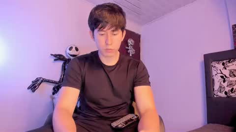 Snapshot of setsuna_10 chatting on 4, 11, 2025 david online show from 4, 11, 2025