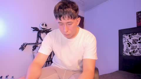 Snapshot of setsuna_10 chatting on 12, 11, 2025 david online show from 12, 11, 2025