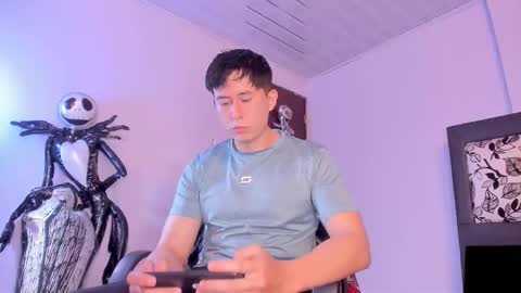 Snapshot of setsuna_10 chatting on 23, 11, 2025 david online show from 23, 11, 2025