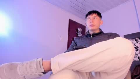 Snapshot of setsuna_10 chatting on 27, 11, 2025 david online show from 27, 11, 2025