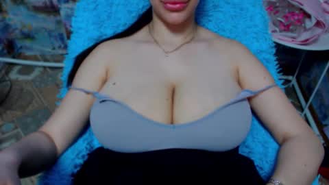 seu_cute online show from 11, 9, 2025