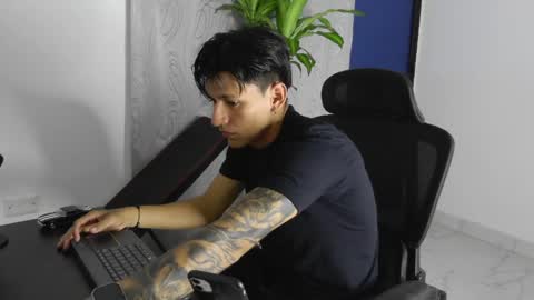 sex_love_sweat online show from 24, 5, 2026